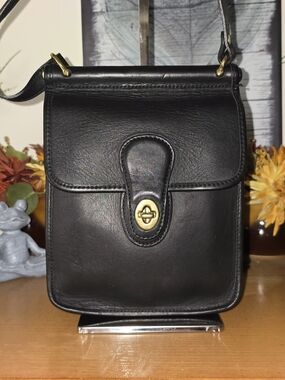 Hunt Club Vintage 80's Glove Tanned Leather Bag